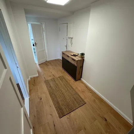 Lichtdurchflutete Dachgeschosswohnung Vor Den Toren Berlins * ヘニッヒスドルフ